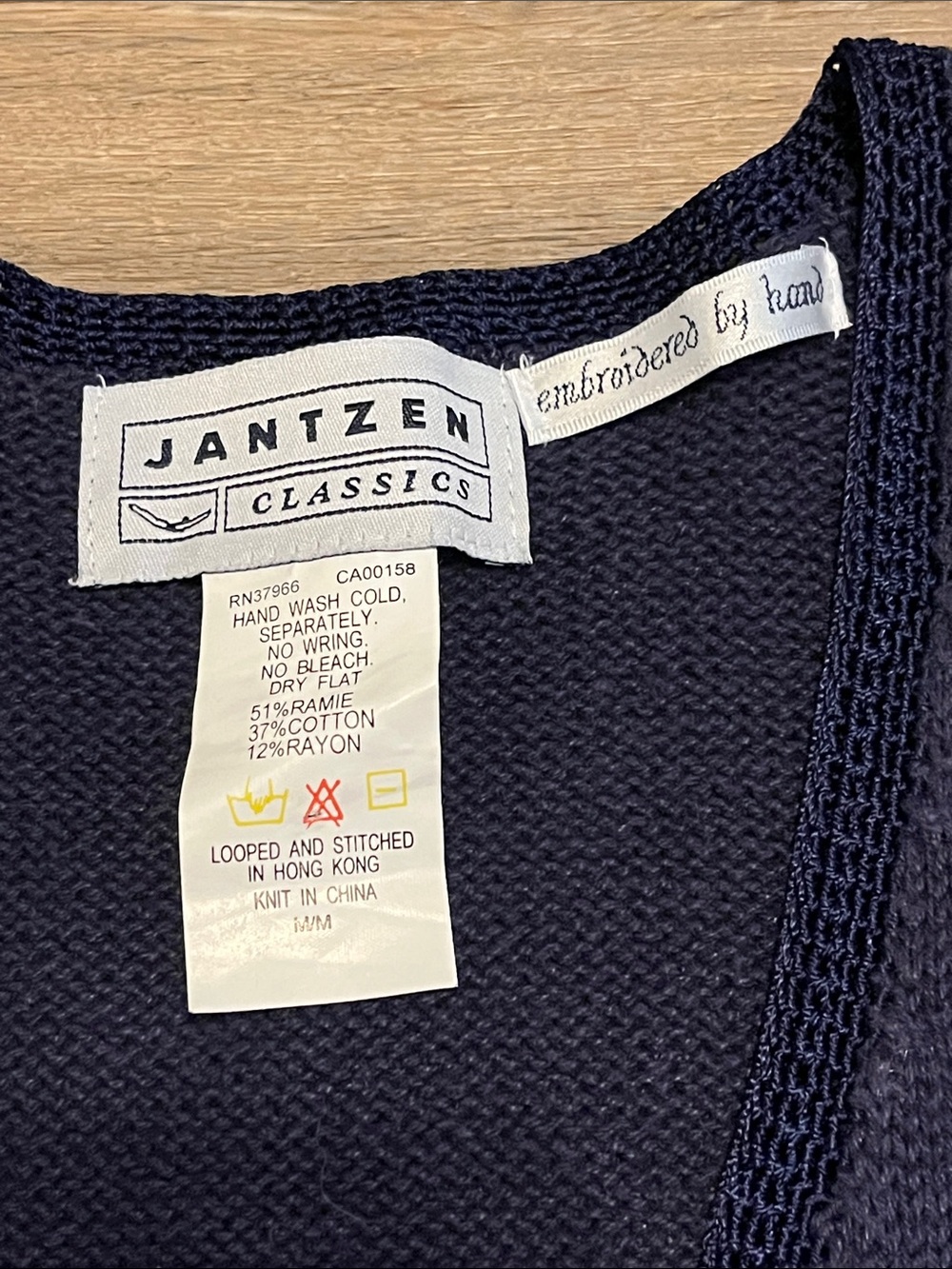 Vintage Jantzen Floral Embroidered Sweater Vest Navy Button Front Women's Medium - Picture 4 of 6